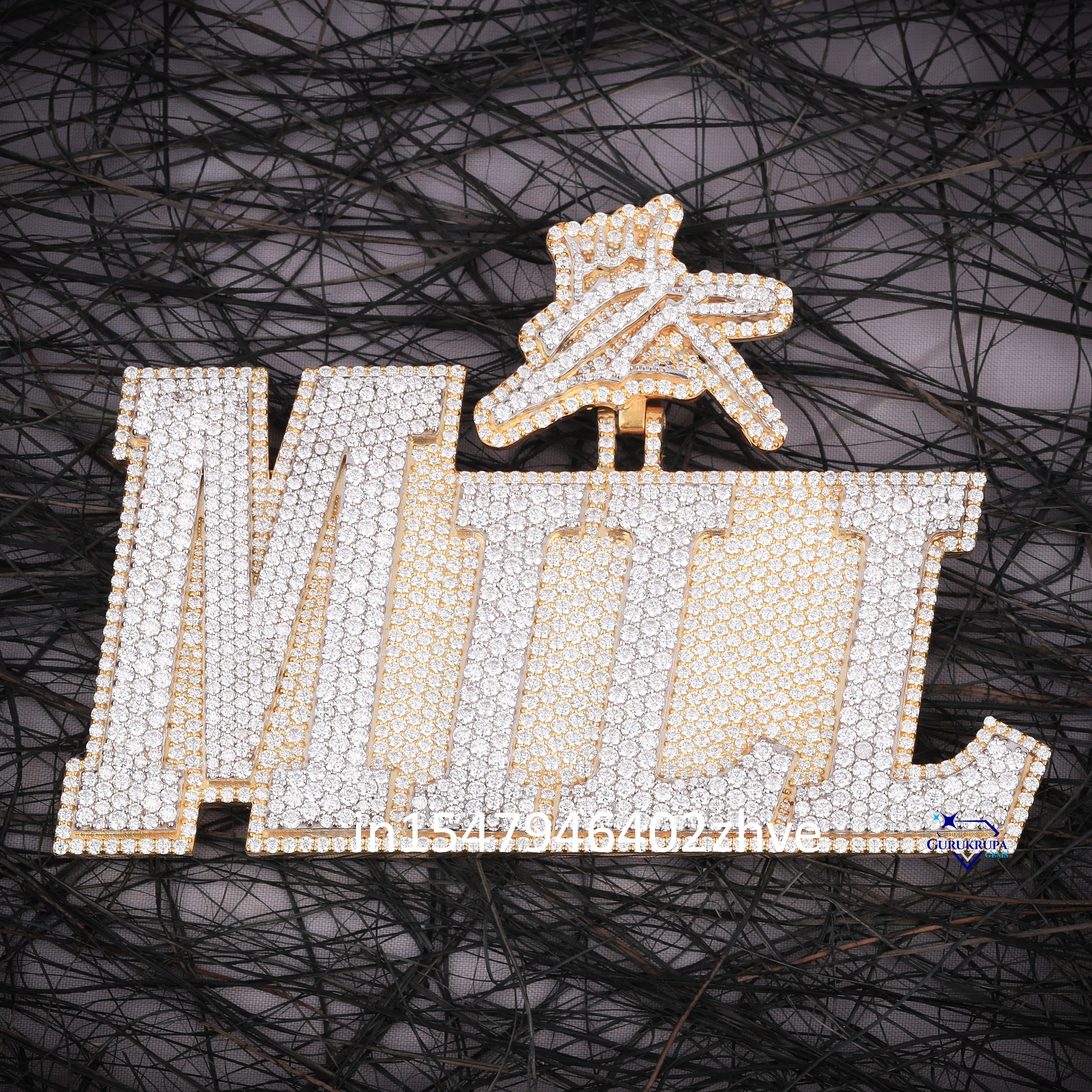 Elegant Unisex Customized 14KT Solid Yellow Gold Round Cut Moissanite Diamond Pendant Iced out Hip Hop Style for Parties