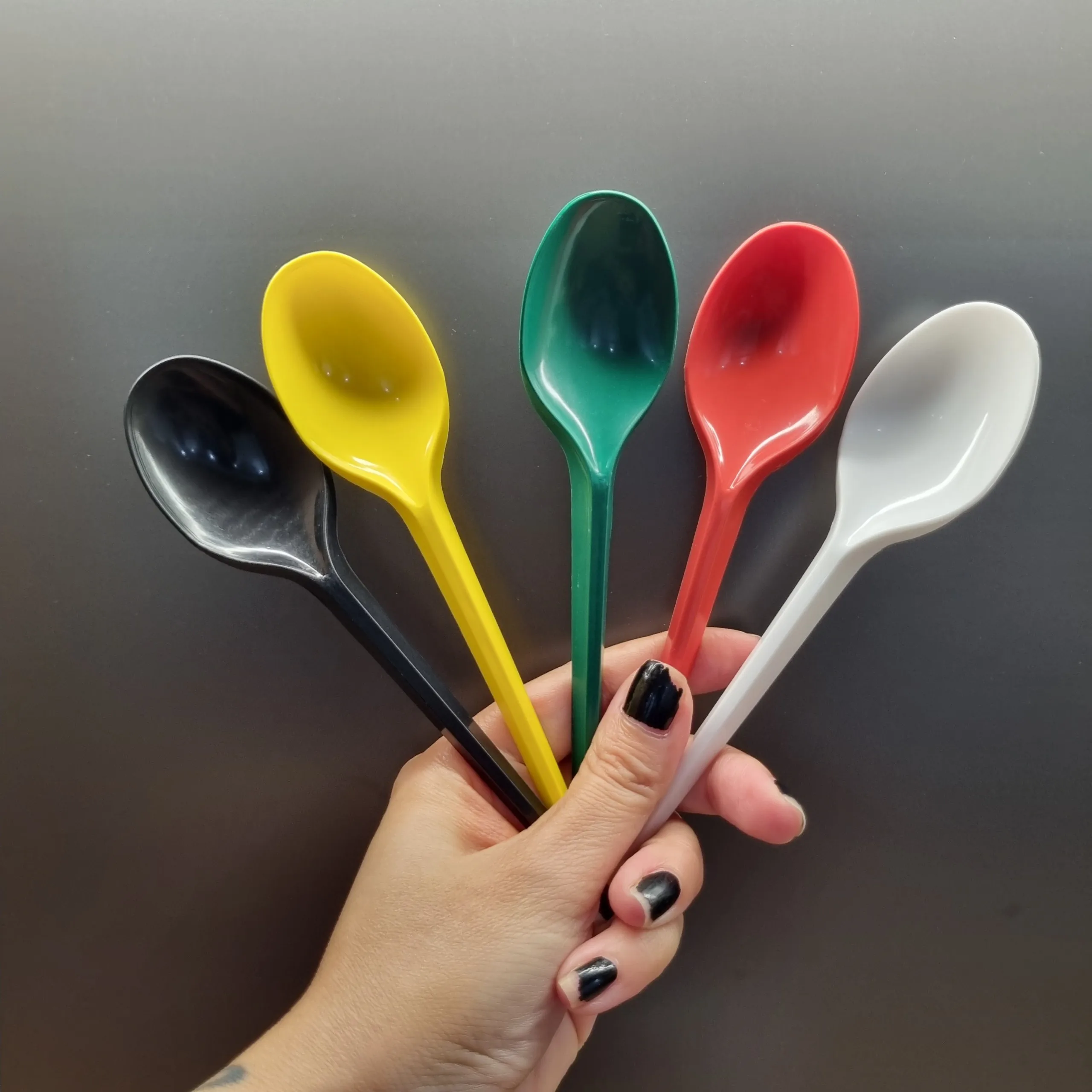 Одноразовые пластиковые ложки для вечеринок ресторанов быстрого питания одноразовые поставщик низкая цена Лидер продаж amazon 2024 США