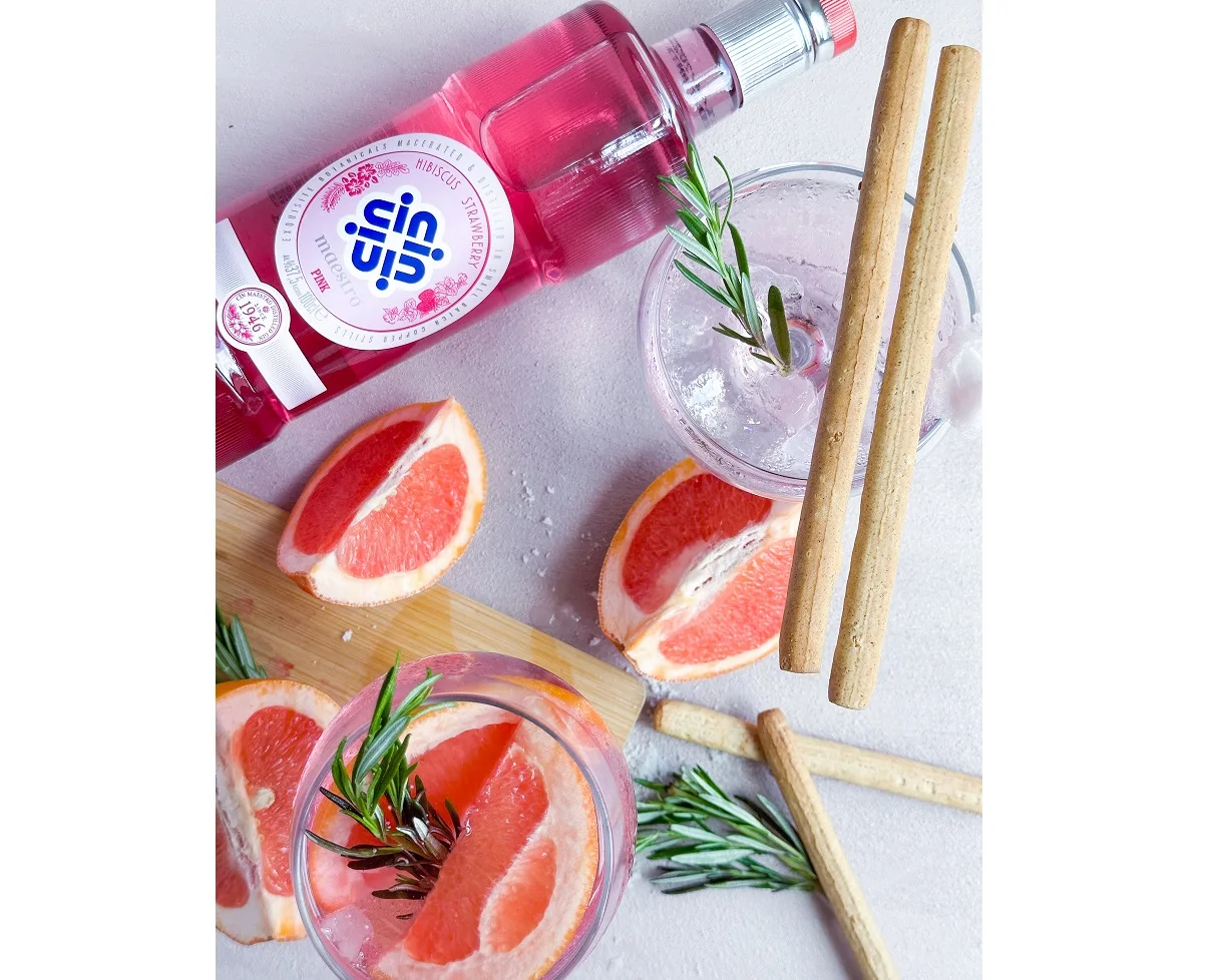 100cl Pink Gin Quality Spirits For Making Gin Cocktails With Hibiscus and Strawberry Flavor - From Turkey