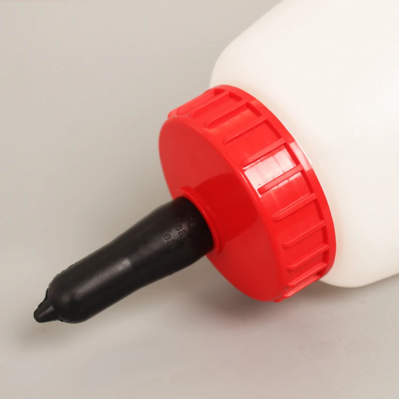 4L high quality plastic calf feeding milk bottle for cows animals, Cow Feeder