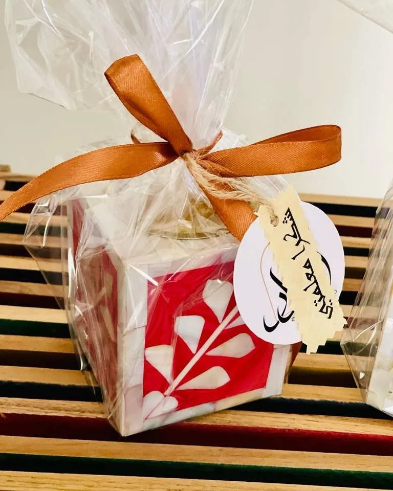 Eye-catching Arabian Islamic mother of pearl inlay incense burner arabic oud bakhoor wholesale incense burner arab in India