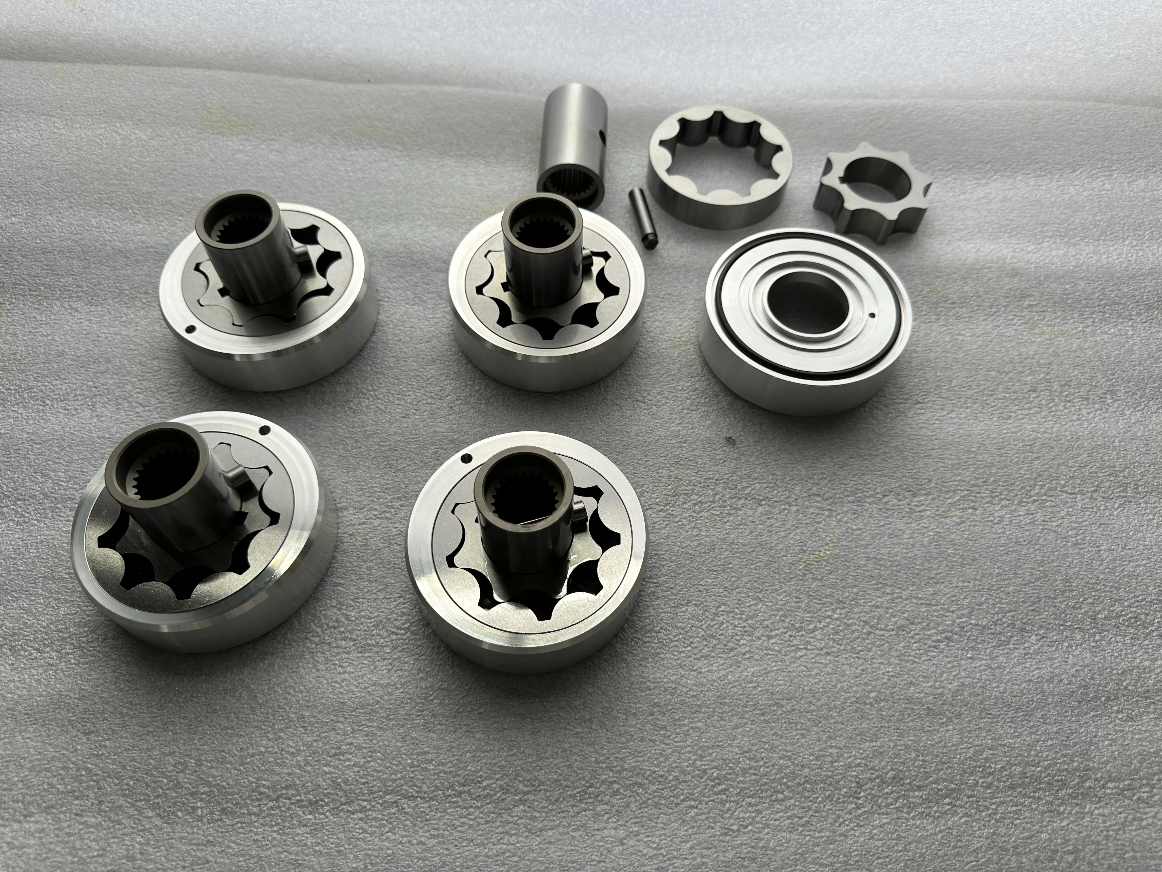 Sauer MPV044 Construction Machinery Parts Efficient Charge Pump MPV025 MPV035 MPV044 MPV046 charge pump Piston Pump Spare Parts