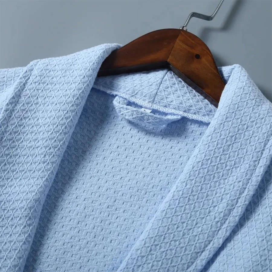 Top Notch Quality Custom 5 Star Hotel Customized Logo Luxury Piped Trim Spa Bath Robe 100% Cotton Waffle Bathrobe