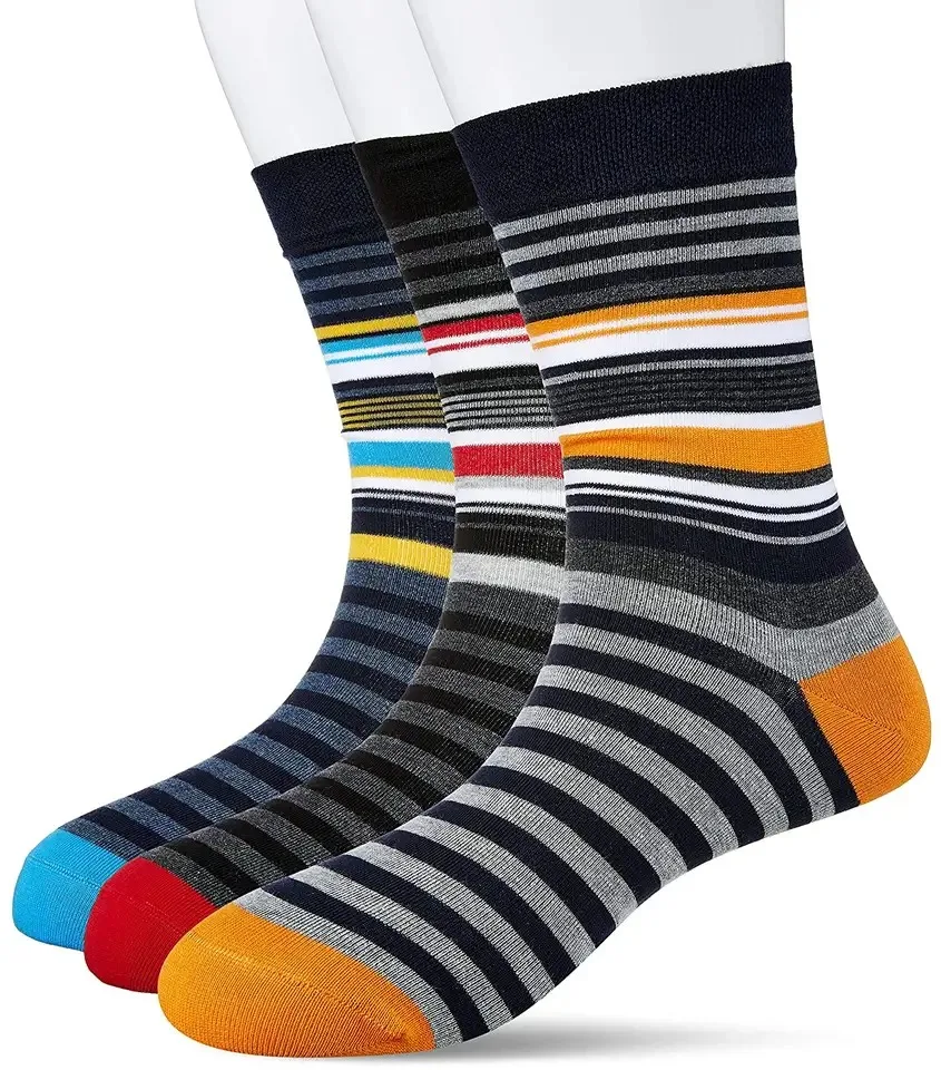 Latest Design 2023 Customized Logo Printing Sports Wear Solid Color Men Women Sports Socks High Quality