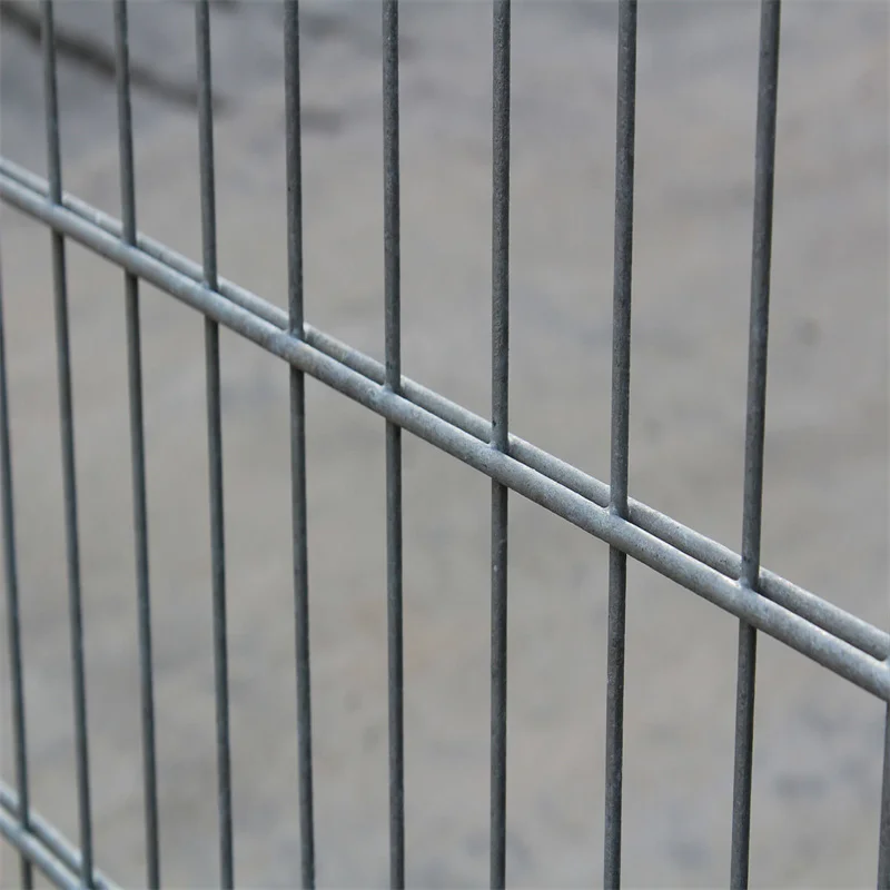 Cheap Galvanized Painted 868 / 656 PVC Coated Double Rod Mat Wire Welded Wire Mesh Fencing