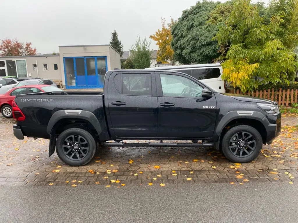 TO YOTA HI LUX DOUBLE CABIN INVINCIBLE 2023 USED