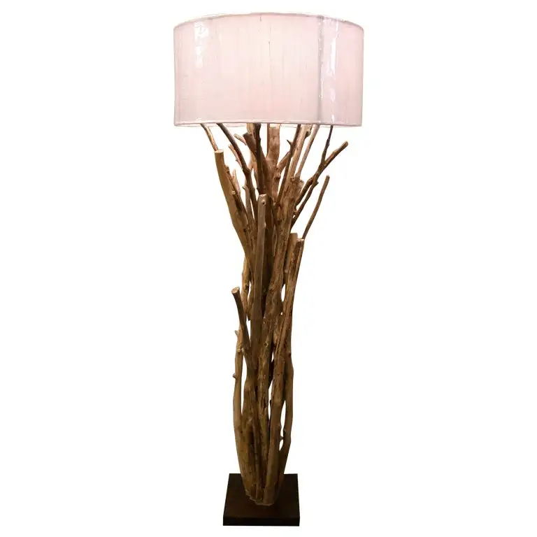 Driftwood lamp Design