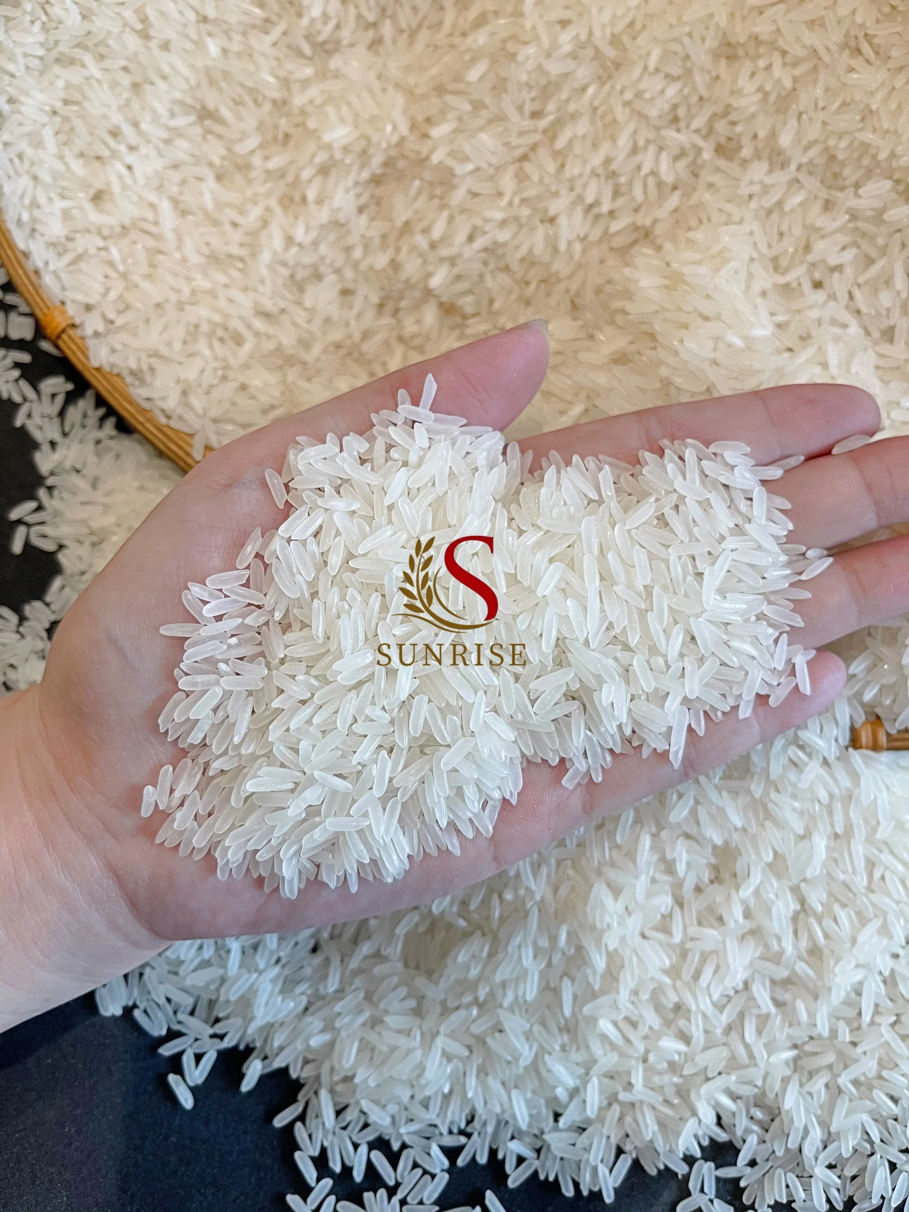 Vietnamese White Rice 5% Broken Rice OM5451/ Wholesale White Rice Long Grain /+84979031744 MS. YURI