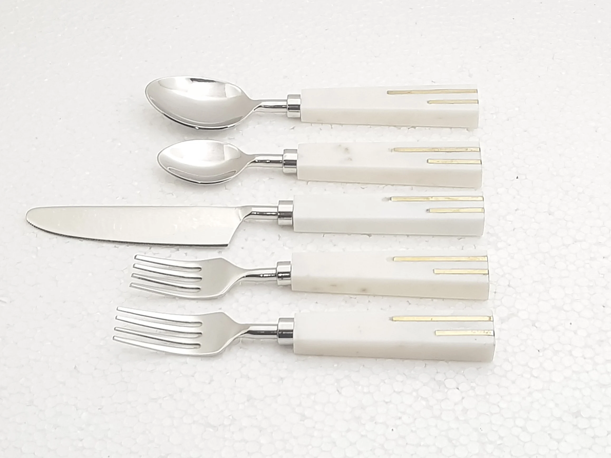 Factory Direct Selling Stainless Steel Flatware Cutlery Set Resin And Wood Handle Tableware Dinnerware Resin Kitchenware Cutlery