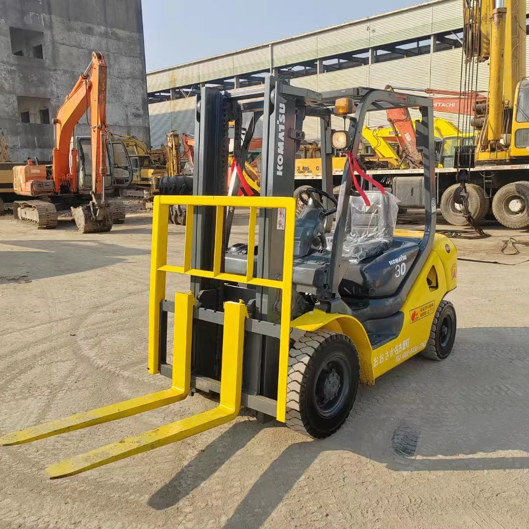 Efficiency at Your Fingertips: Rugged and Reliable Used Forklifts for All Your Material Handling Needs!Komatsu 3ton