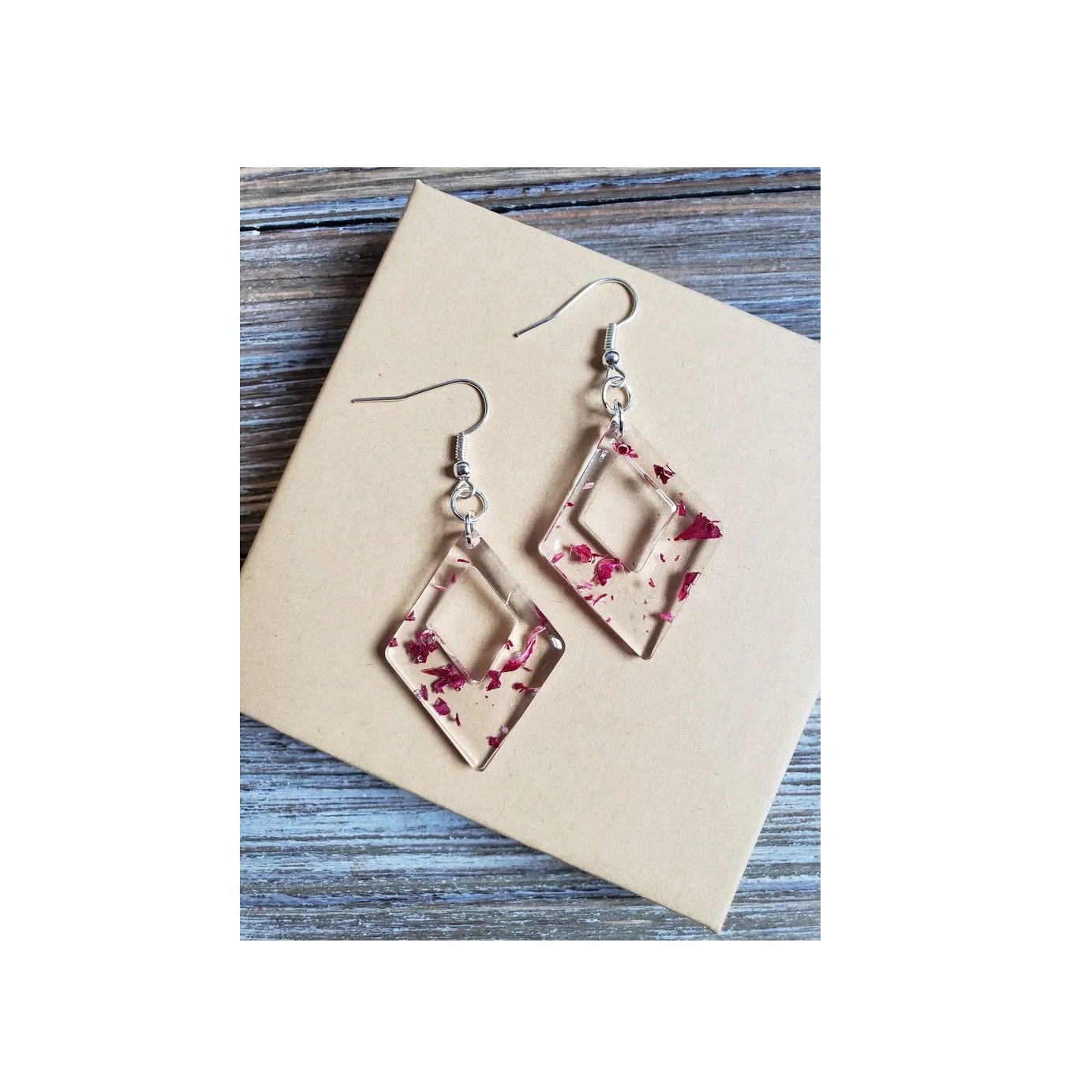 Standard Quality Resin Earrings for Women Fashion Jewellery Earrings from Indian Exporter Latest Product 2024