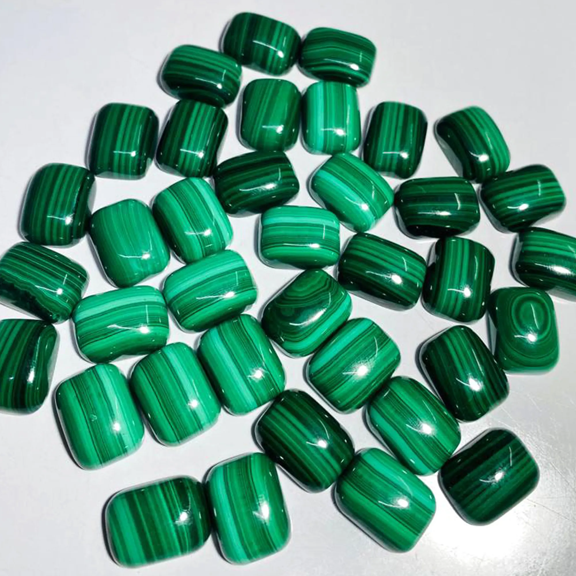 Натуральный Зеленый Малахит восьмиугольной формы калиброванный драгоценный камень оптовая цена много драгоценных камней