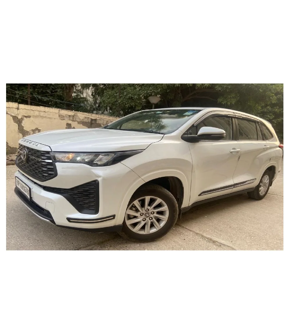 Доступный Toyota Innova Hycross для продажи отличное состояние низкие цены на надежные автомобили семейных приключений