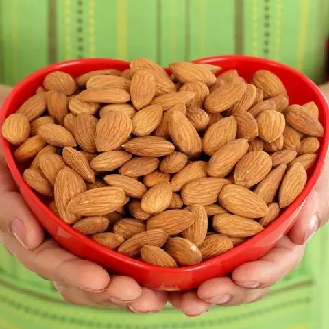 Sweet-Almond-Nuts (2).jpg