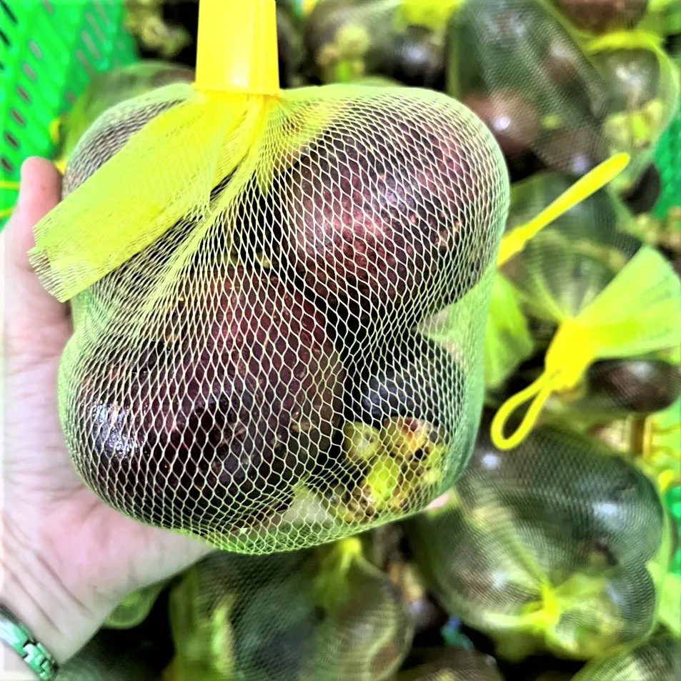 CHEAP PRICE BIG SALES- FROZEN MANGOSTEEN HIGH QUALITY MADE IN VIETNAM