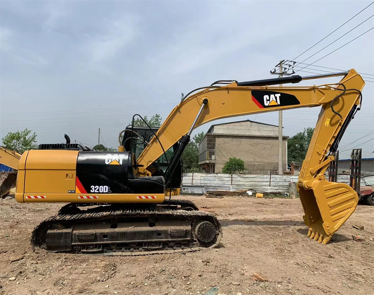 Used Caterpillar 320D 320DL crawler excavator construction machinery original Japan 320B 320C 330C used excavator for sale