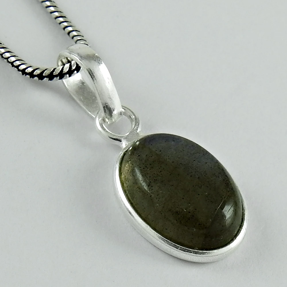 Natural Labradorite Gemstone 925 Sterling Silver Oval Shape Pendant For Women Man Handmade Jewelry Wholesale Price Suppliers