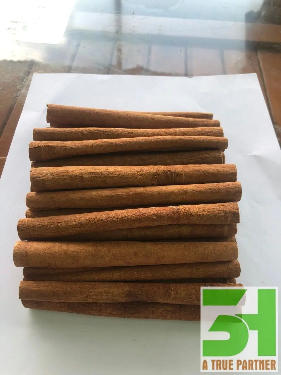 100% Natural Dried Cinnamon Sticks Premium Grade for Sale to Abroad