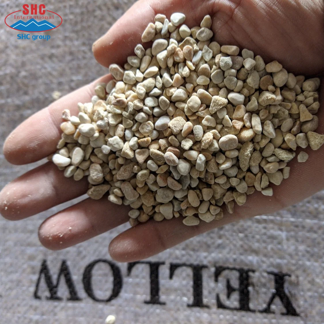 Manufacturer Yellow Tumbled Pebble Stone For Epoxy Floor Resin Bound Surface Pink Mix Pebbles Expose Aggregate Concrete Gravel