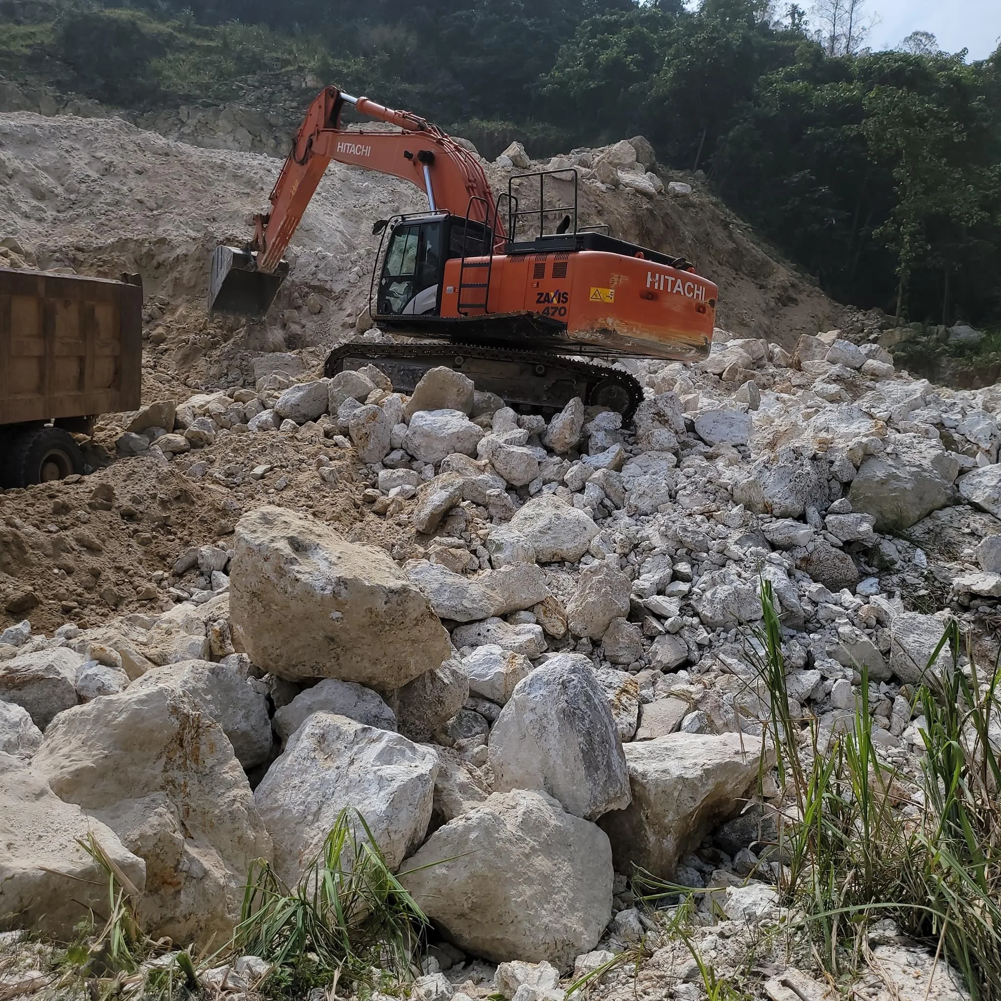 Wholesale industrial grade white calcined kaolin clay powders price for coating plant Ceramic - International standard clay