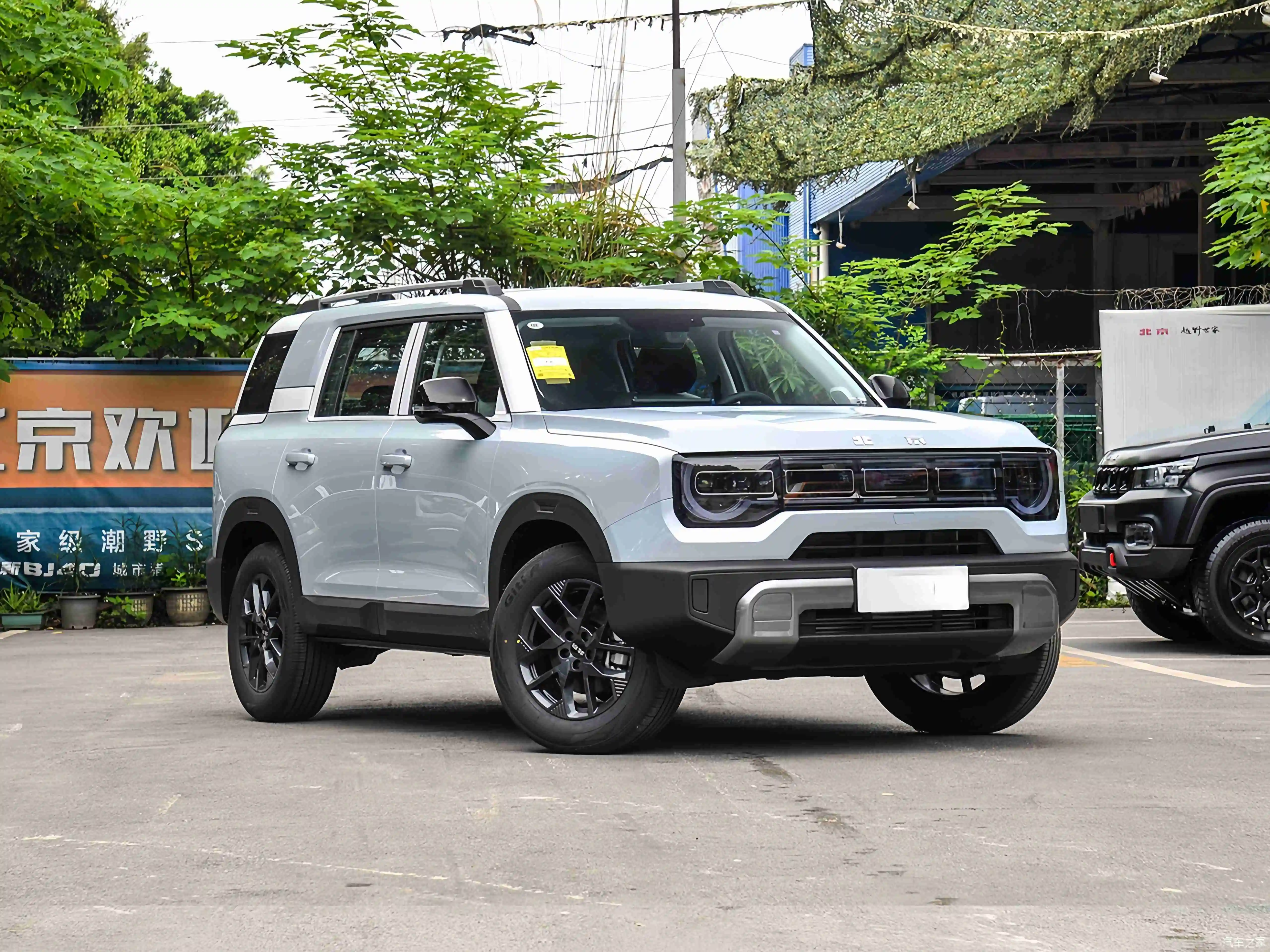 2024 Beijing BJ30 1.5T Lite Air Edition Compact SUV Efficient Turbo Engine Modern Design Available Electric Gasoline Petrol