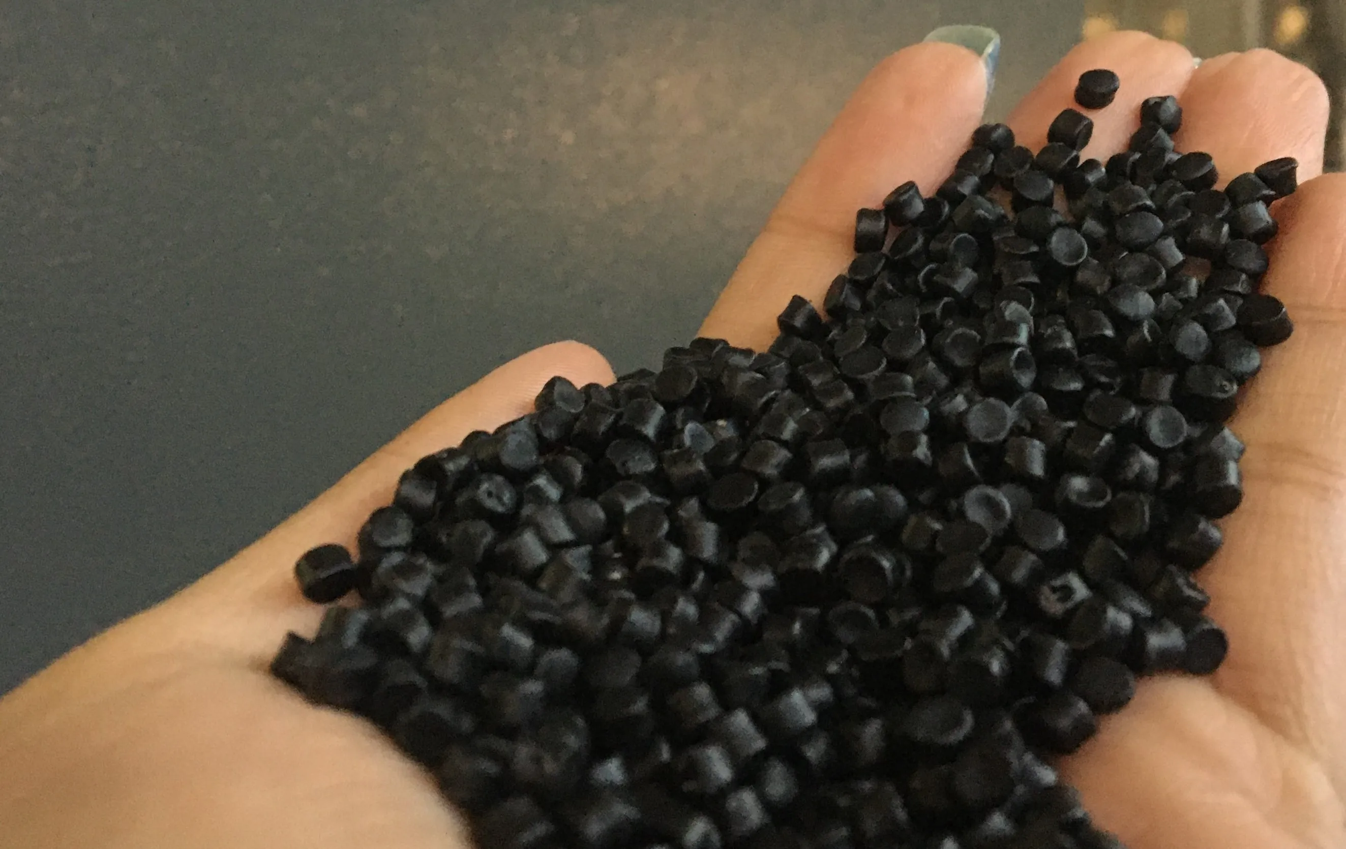 Пластиковый регранулятор прямого питания