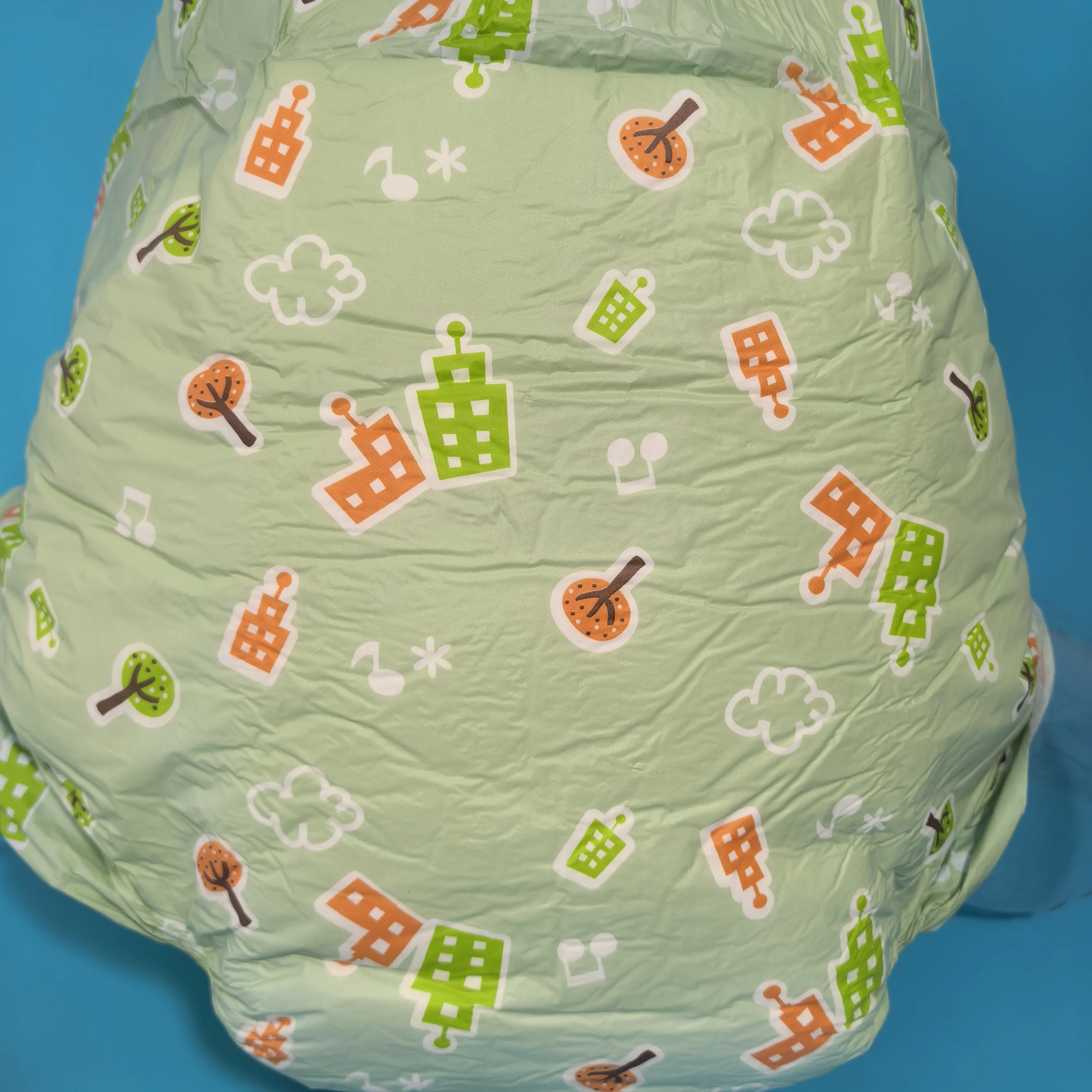 Disposable adult diaper wholesale cheap price import materials OEM customized premium absorbent diapers for adult