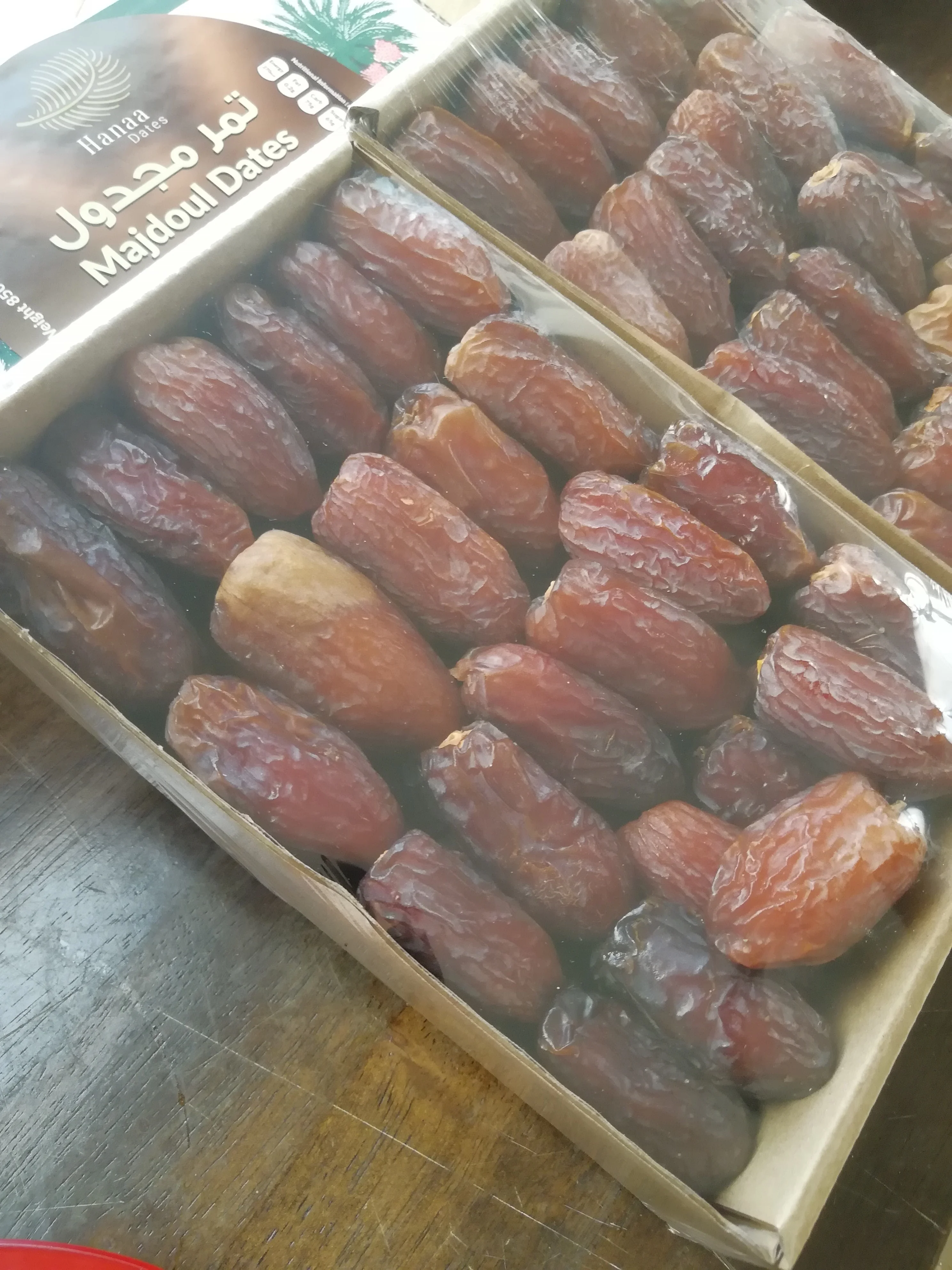 Premium Quality Medjool dates from Saudi Arabia Medjoul Medjool