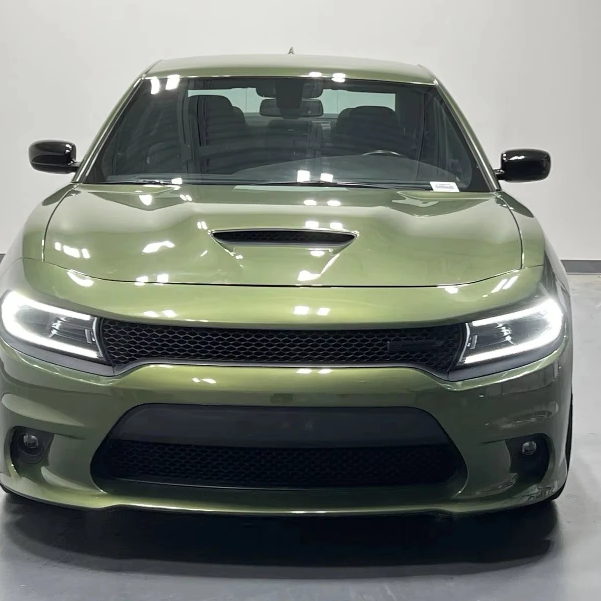 Используется 2022 Dodge зарядное устройство SRT LHD автоматическая коробка передач