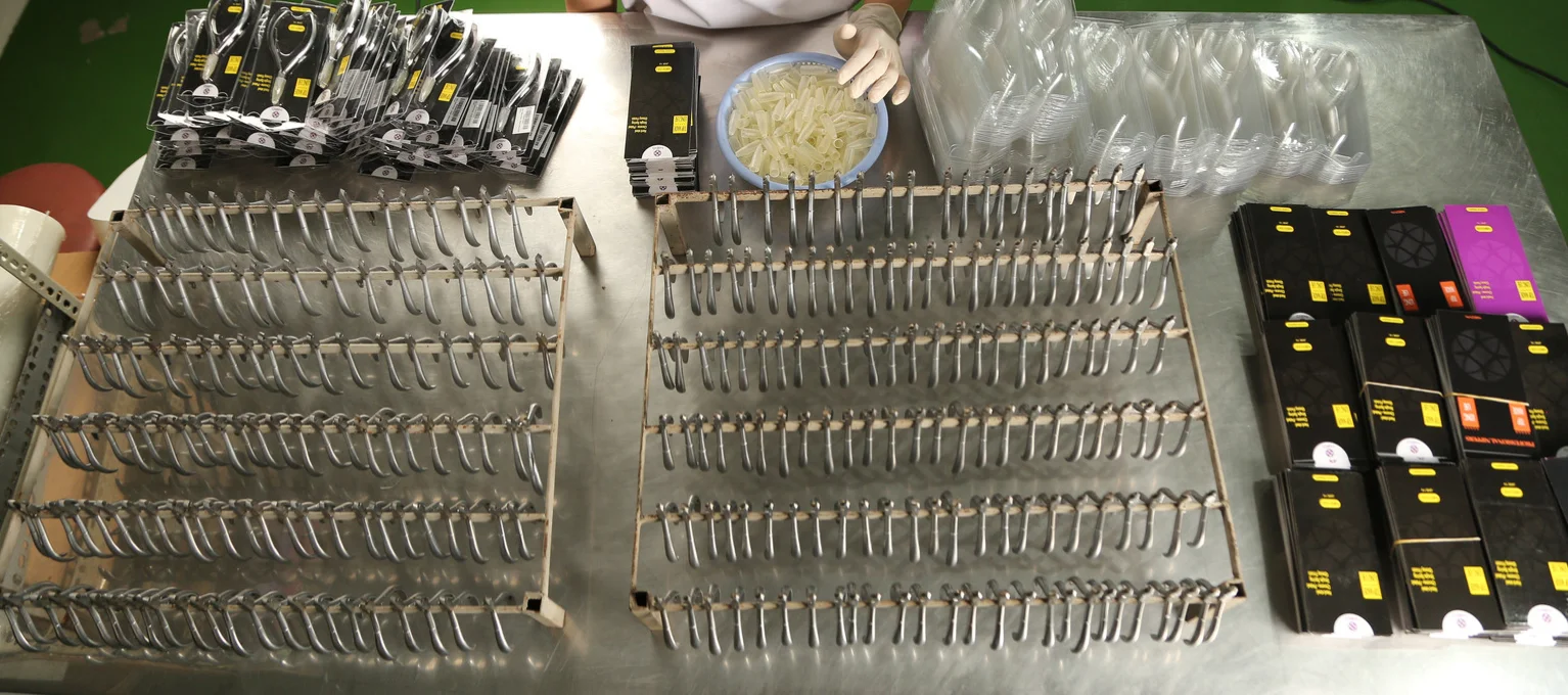 Special Beauty And Personal Care Product From Vietnam High Quality Carbon Steel Nail Nippers With Sharp Spring New Design 2022