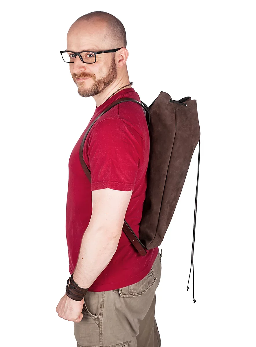 Bag Backpack - Globetrotter A practical leather backpack for hikers and adventurers