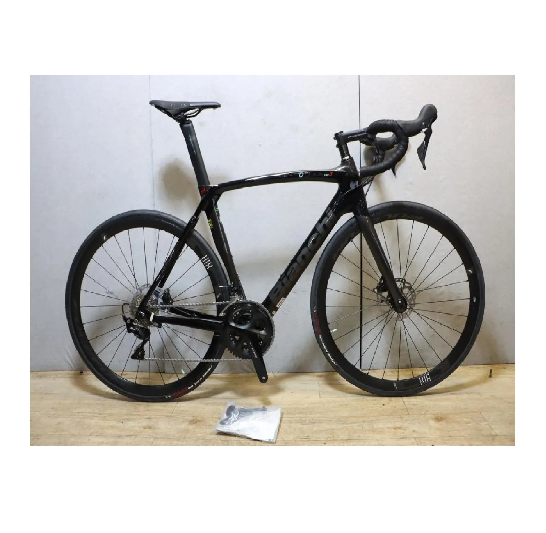 Japanese High Quality Second Hand Bikes Racing Road Full Carbon Frame Used Bicycles