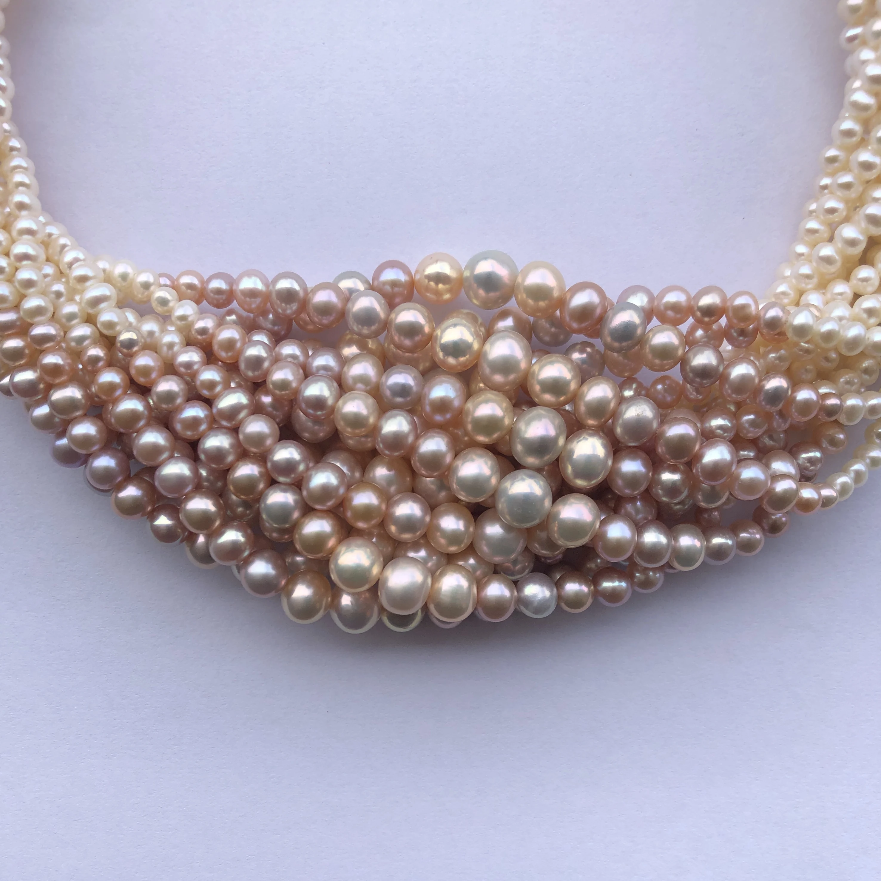 4mm 6mm 8mm Natural White Yellow Pink Freshwater Pearl Stone Round Beads Wholesale Factory Cultured Pearls Jewelry Making 2024