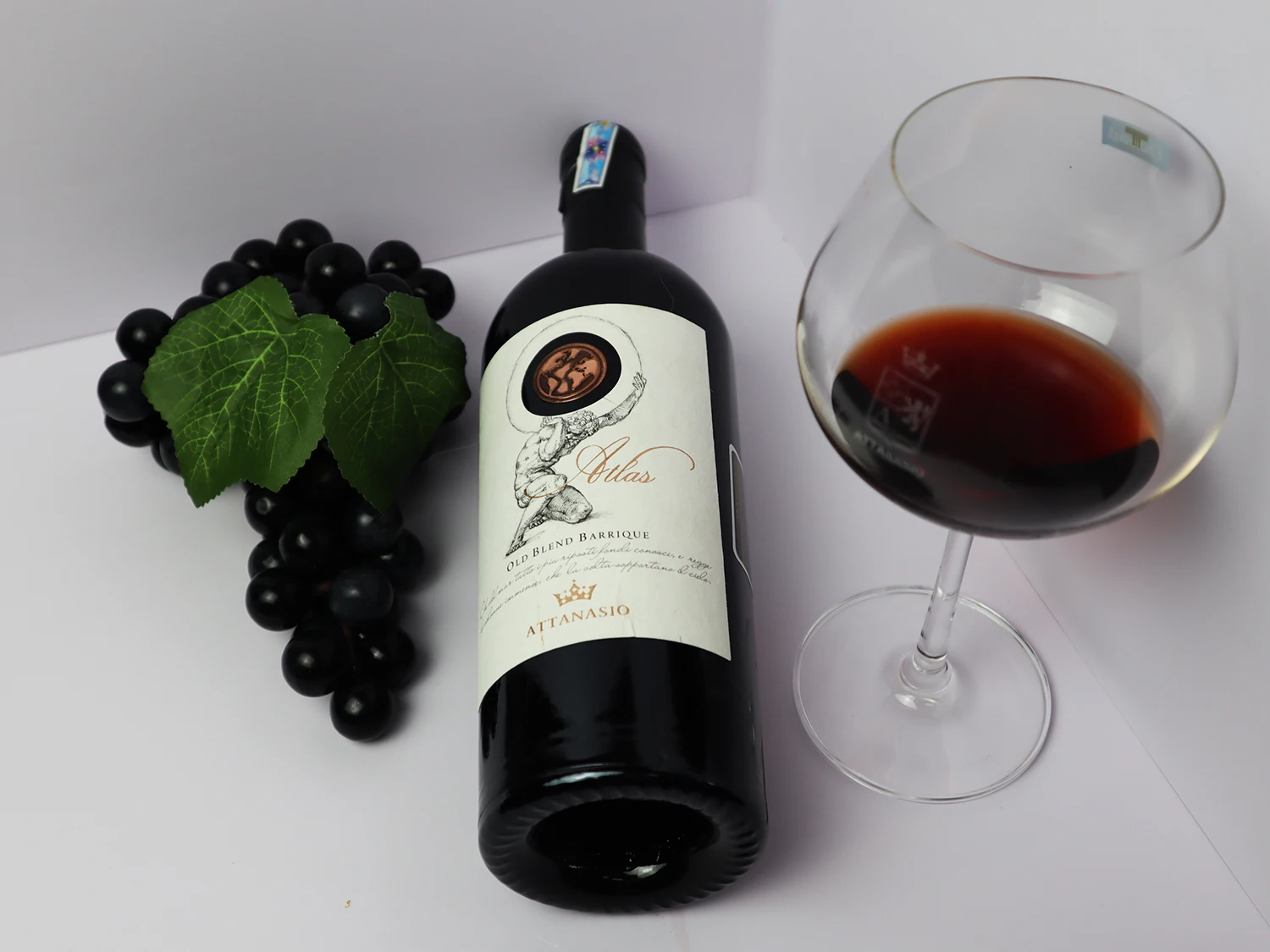 Using for table wine with dry taste grilled dishes flavoring red wine price Attanasio Atlas old Blend Barrique from Italy