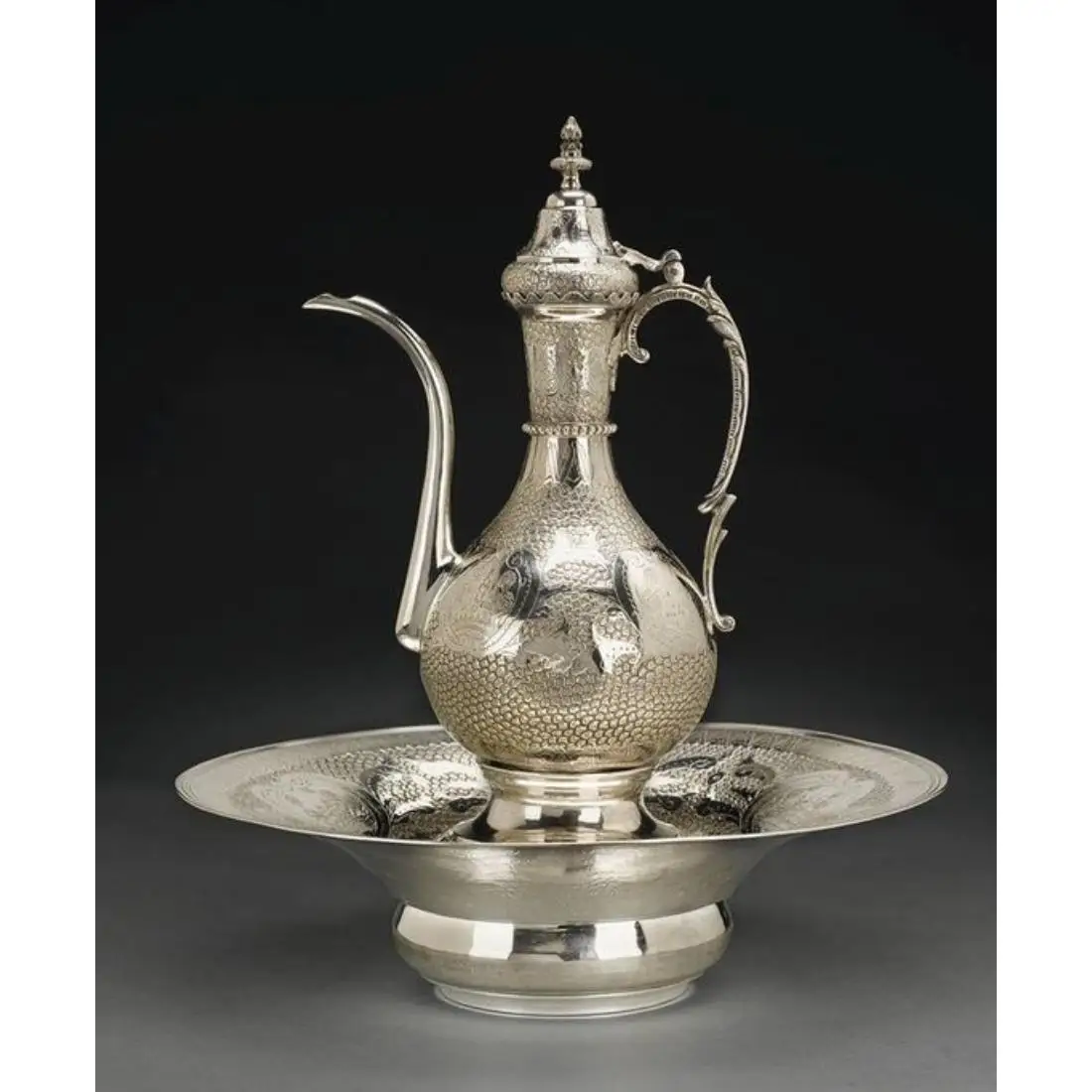 Royal Dinning Decorative Luxury Tea Pot For Hotels Breakfast Amazing Look Latest Design Pattern Elegant Tea Pot From India