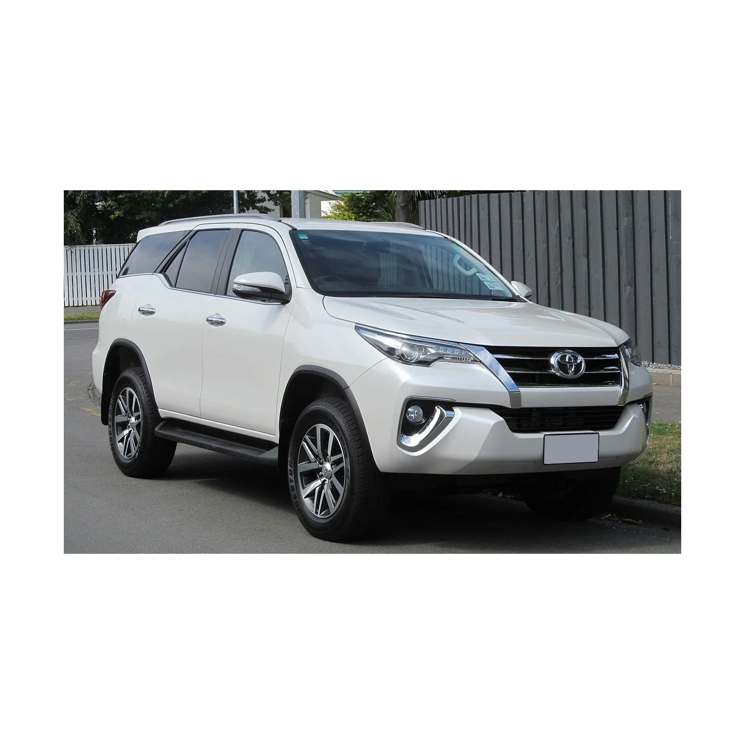 USED NEWLY 2021 FAIRLY Used / second handed 2020 TOYOTAAAS Fortuner V 4X4