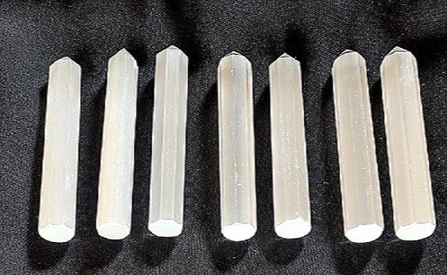Unpolished Unshaped Natural Selenite Stick Raw Crystal Reiki Wand Semi-Precious Stone Craft for Energy Work