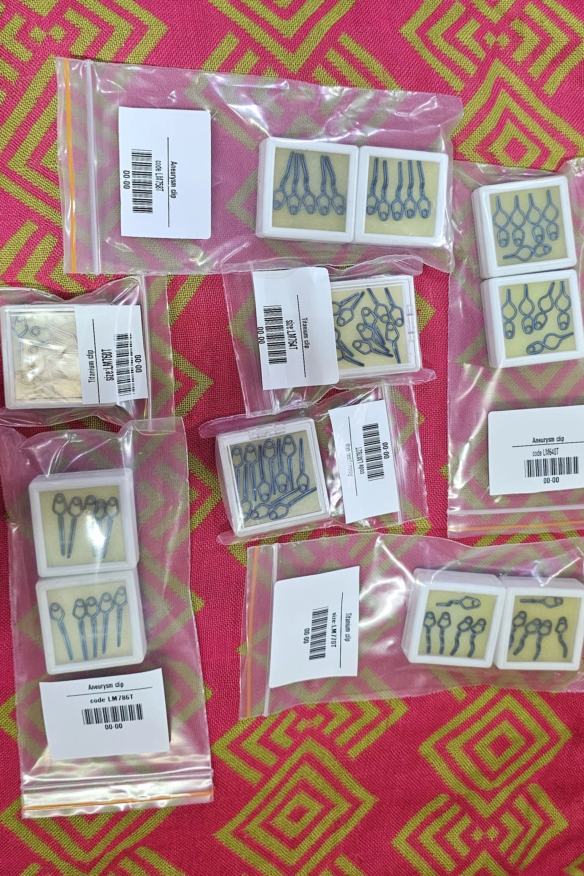 aneurysm clip wholesale price titanium customize private label aneurysm clip direct factory supply neuro surgery instruments