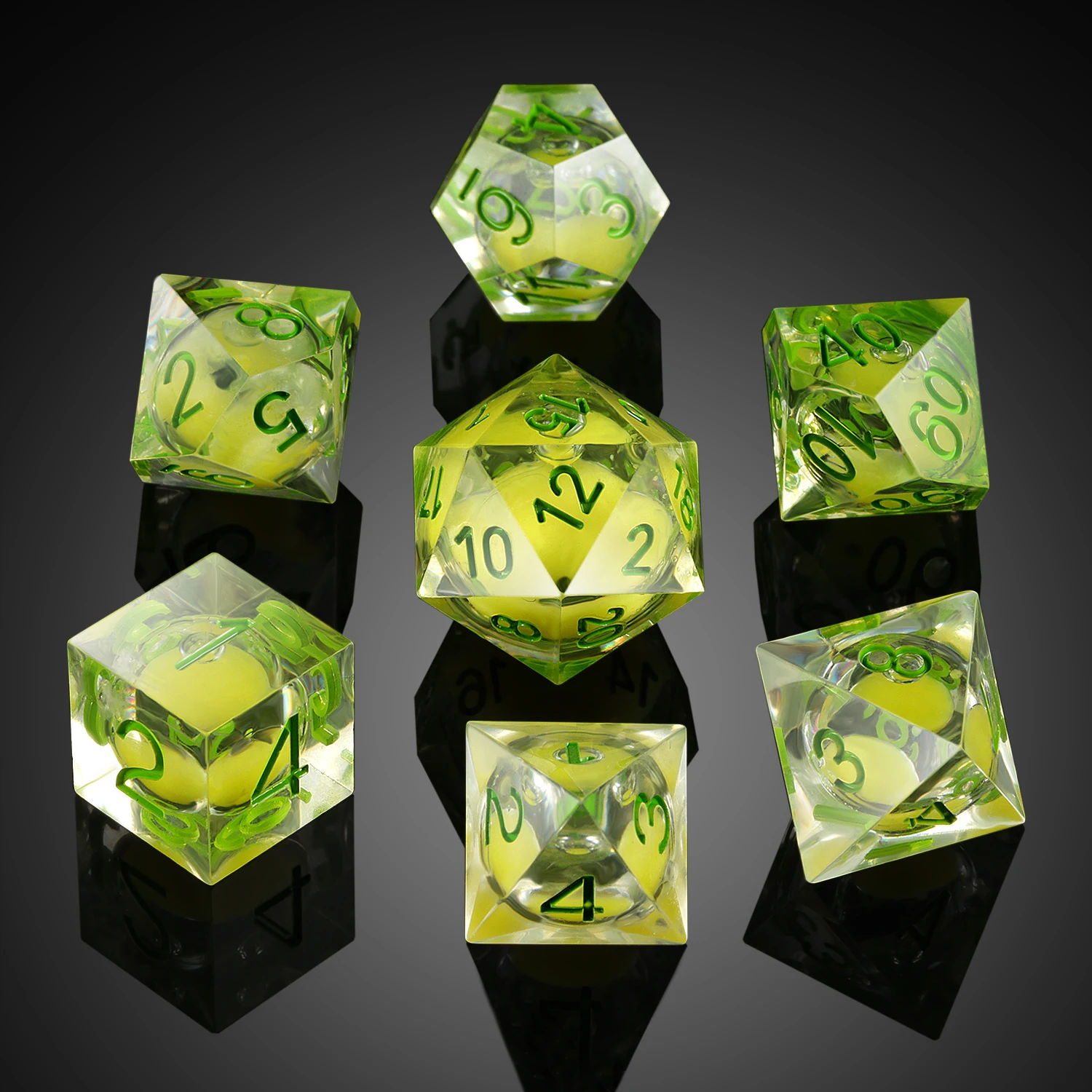 Wholesale Liquid DND Resin Dice Set,7PCS Liquid Filled Sharp Edge D&D Dice with Gift Case for Dungeons and Dragon Games