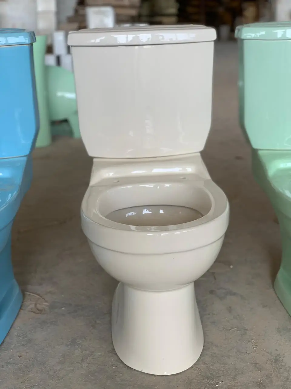 2024 Trendy Aqua EWC Two-Piece Water Closet Ultimate Item for Bathroom with Hydraulic Slow Ceramic Seat Cover Widely Demanded