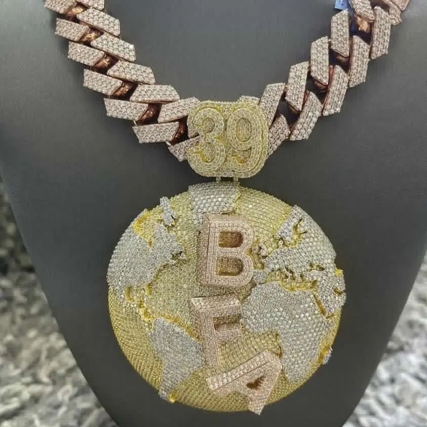 18K Gold Plated Round Cut S925 Sterling Silver Custom Number And Letter Fully Iced Out VVS Moissanite Hip Hop Pendant For Rapper