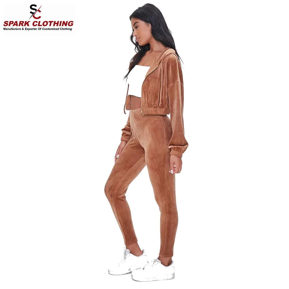 Hot Sell Ladies Velvet Tracksuits Zip Up Crop Hood With Durable Trouser Outdoor Girls Sweatsuits With Custom Logo