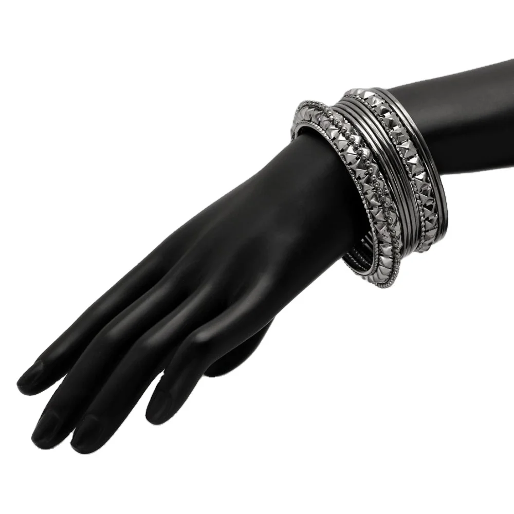 Latest Luxury Exclusive Designer Fashion Bangles Collection in all variety in all colors available Collection 2023