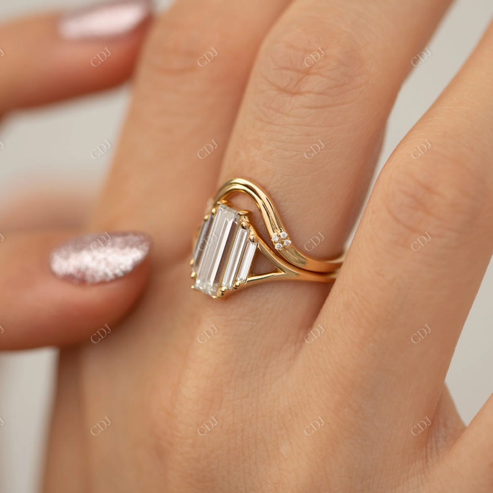 New Sale 2023 Trendy Golden Lasso Wedding Band Real Diamond Wedding Ring Wholesale Stackable Band Rings Wholesale Jewelry