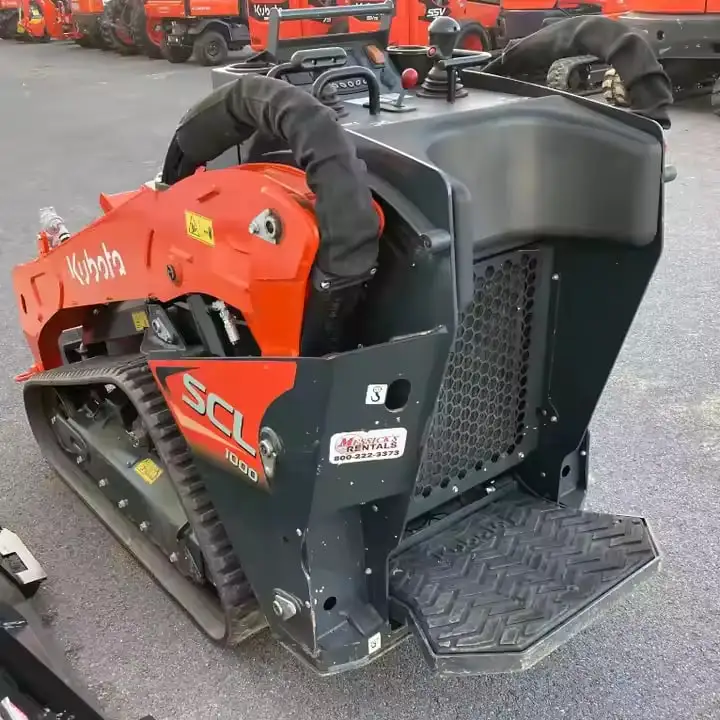 Мини-погрузчик Kubota SCL1000 Строительная техника