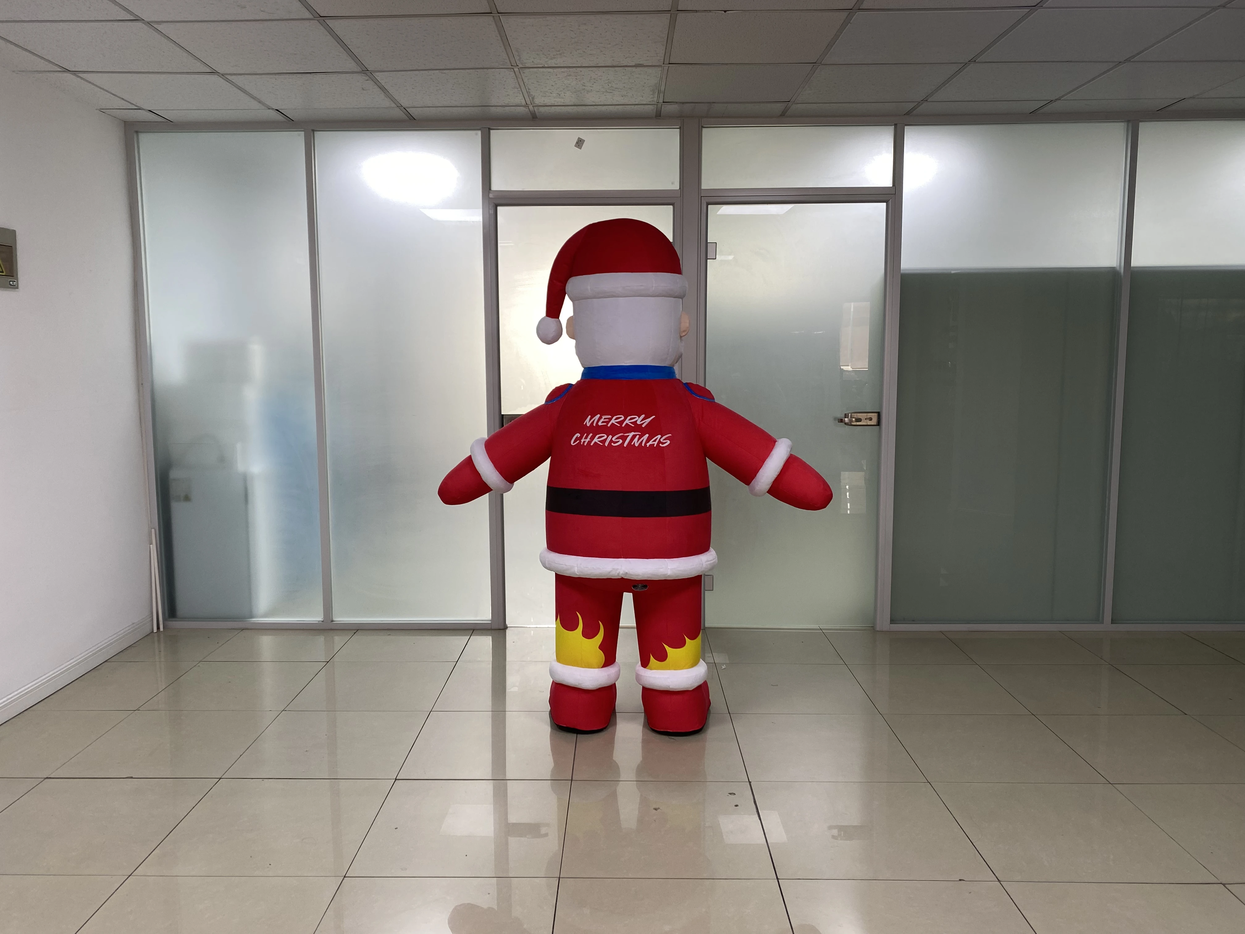 New Design Handsome Customized Moving Inflatable Father Christmas Wearable Giant Inflatable Walking Santa Claus Costume