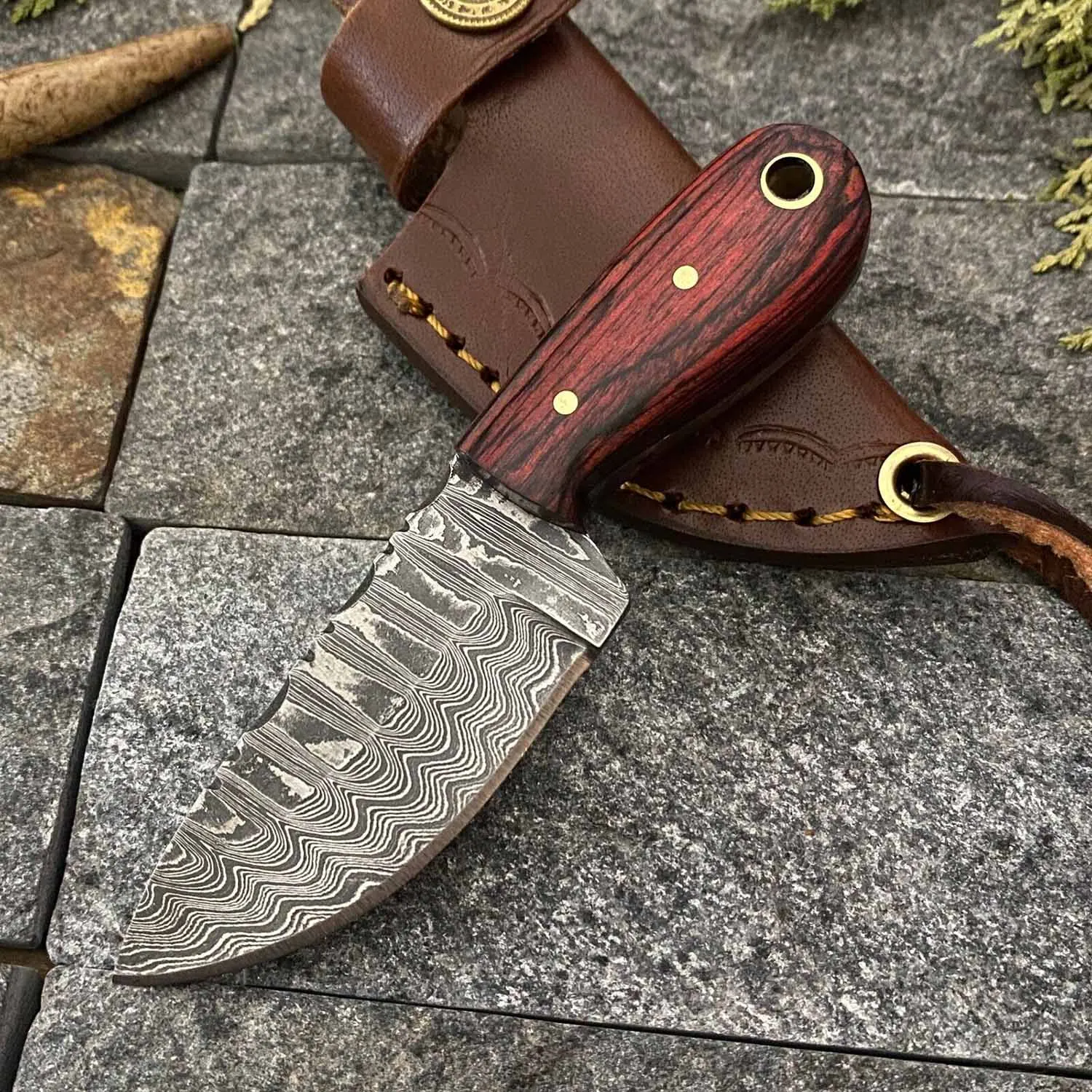 Unique Design Damascus Steel Skinner Knife Wood Handle Hand Made Customized Logo Skinner Knives