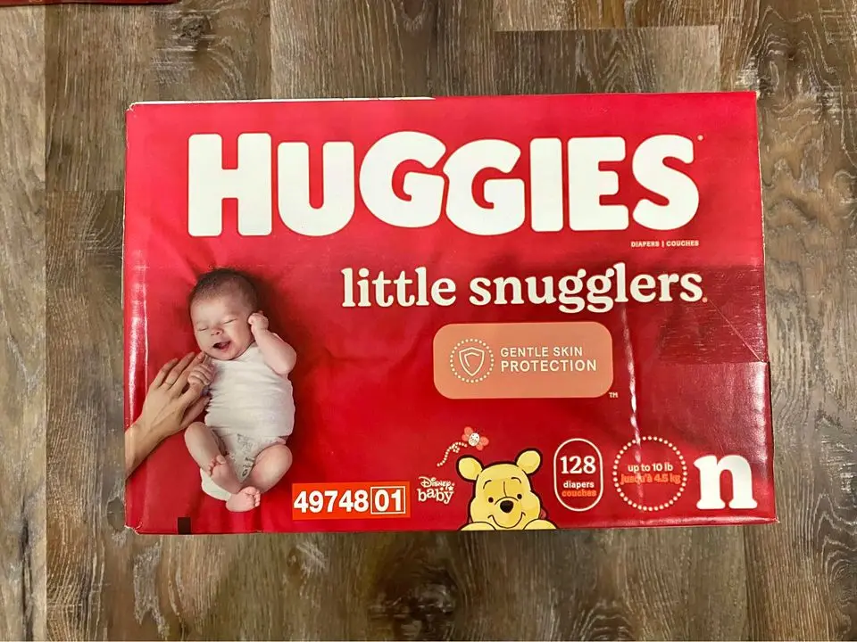 USA Origin Dealer of Hug-gies Diapers Little Snugglers Baby Diapers Size Newborn (up to 10 lbs) 128 Counts for Sale