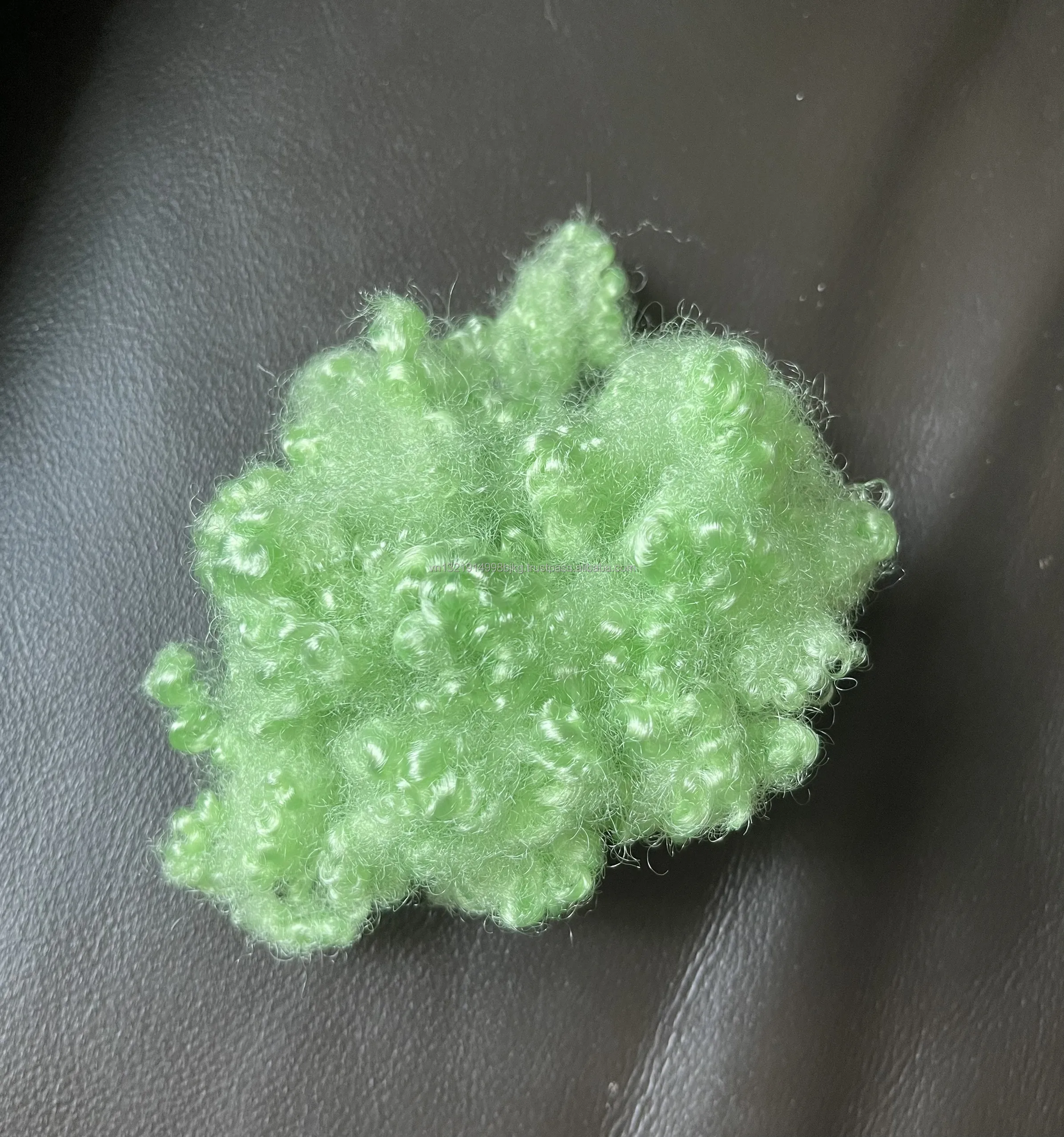Top of good quality Recycled PSF Green HCS 15D*64 HCS and HS fiber for sofa Pillow quilt toys stuffing covered by TC GRS