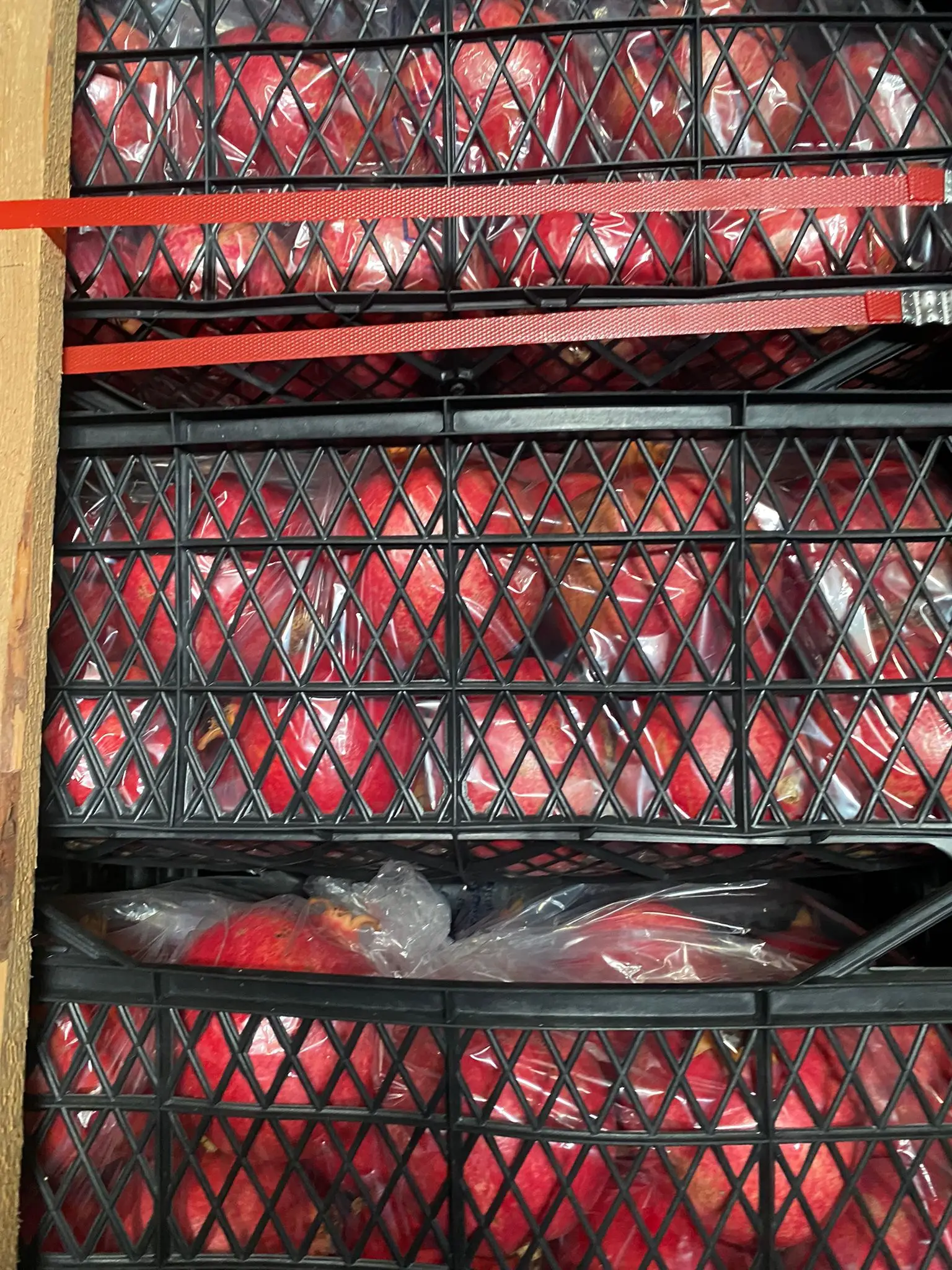 Fresh Turkish Fruits Pomegranade Red Colour Number 1 Quality %100 Organic Fresh Turkish  Pomegranade Best Quality In Turkey Dark